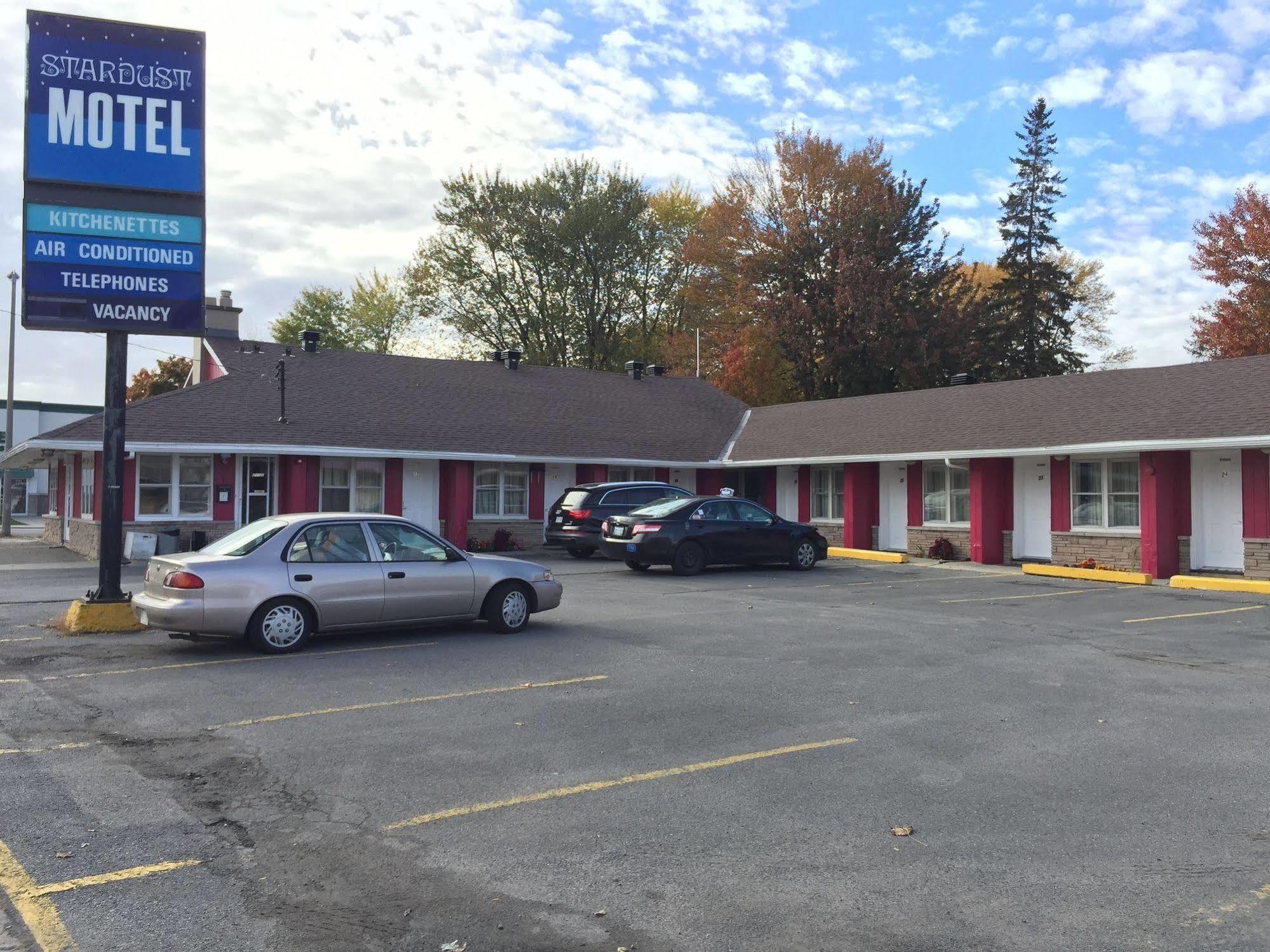 Stardust Motel Ottawa Exterior photo